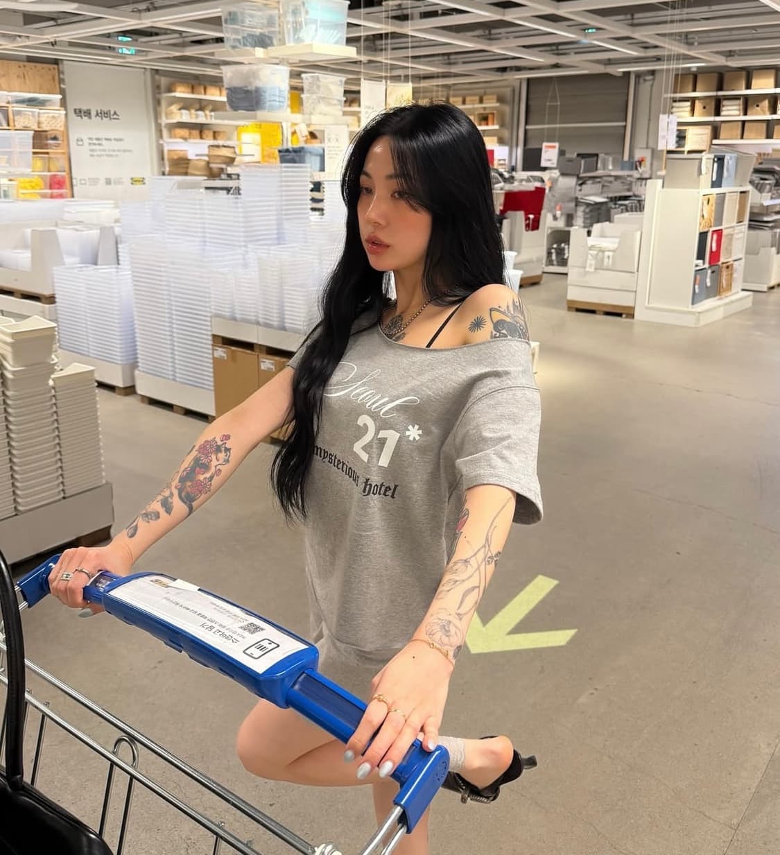 더미스테리어스호텔 씨티 반팔티 상품이미지4