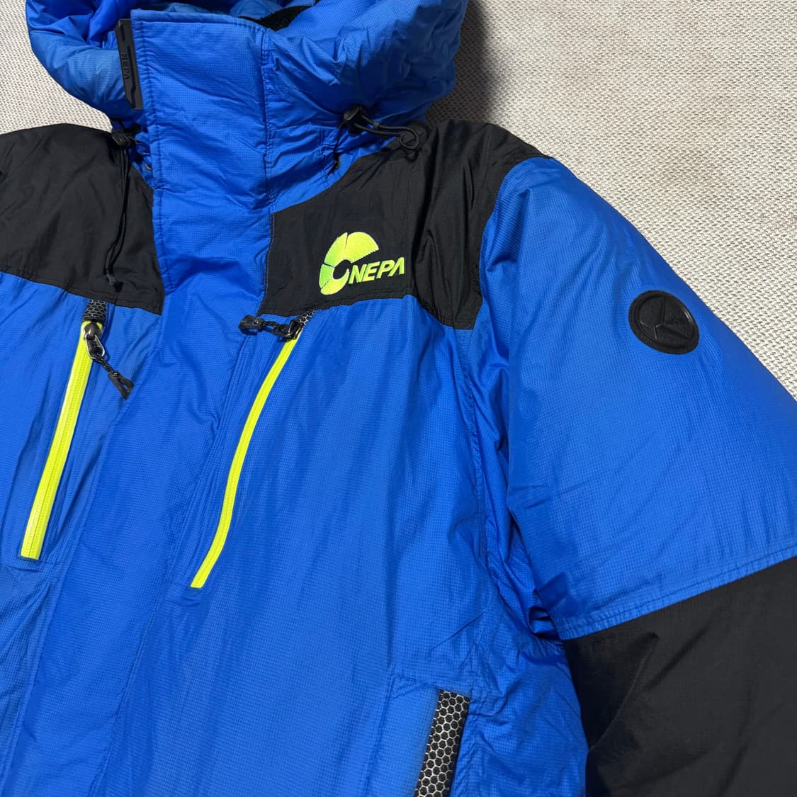 네파 800필 그린란드 다운 패딩자켓 상품이미지3