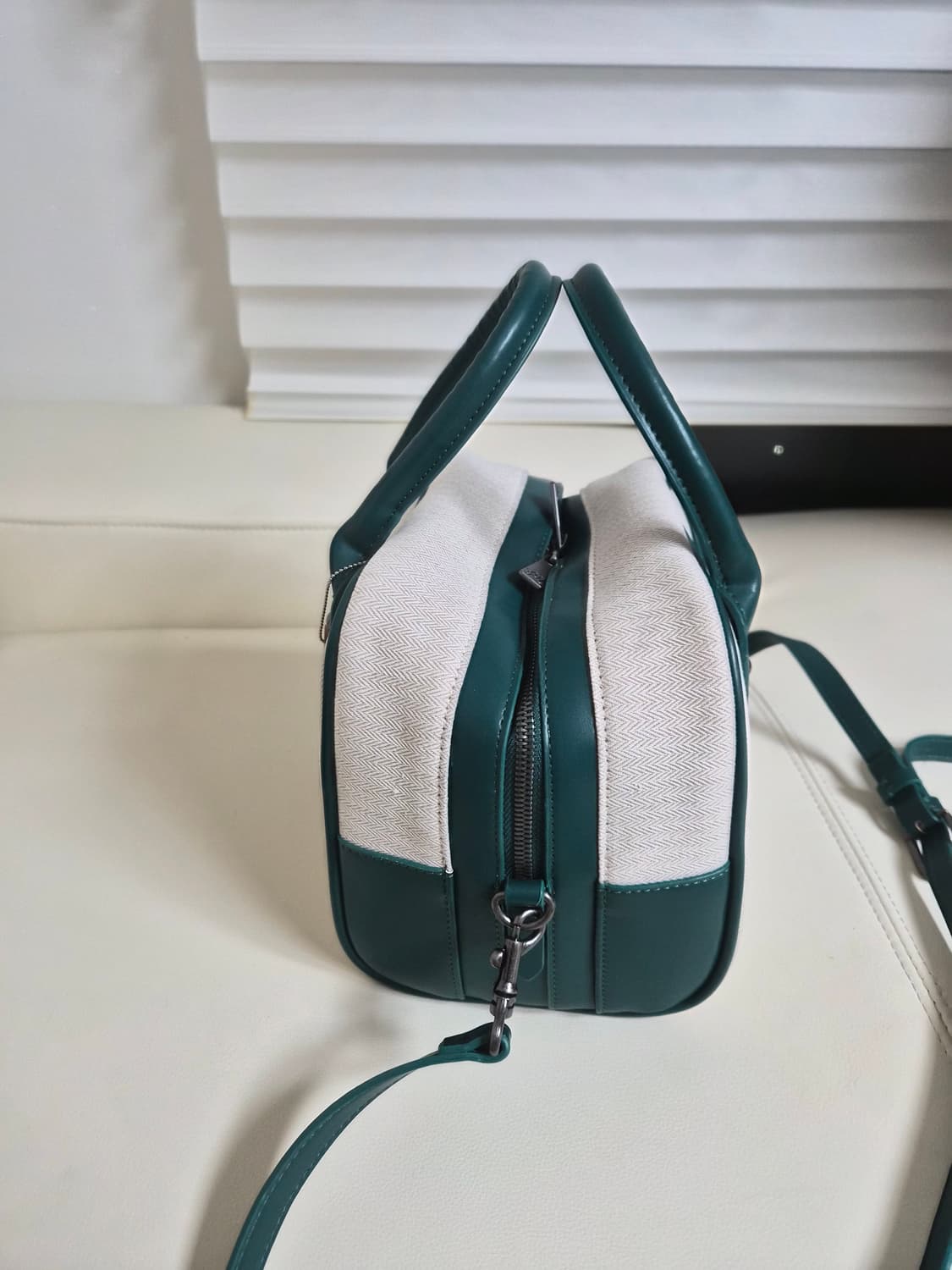 말본정품 여성크로스백 미사용 20x20 상품이미지2