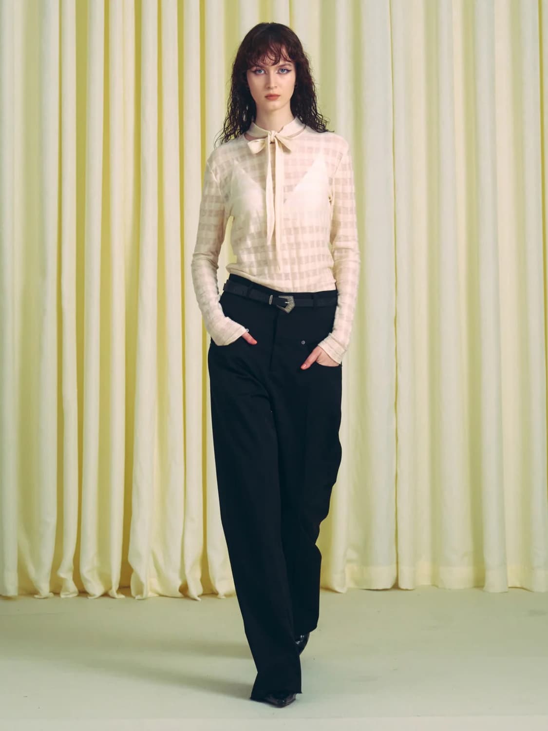 The world is your oyster 니트 탑 상품이미지3