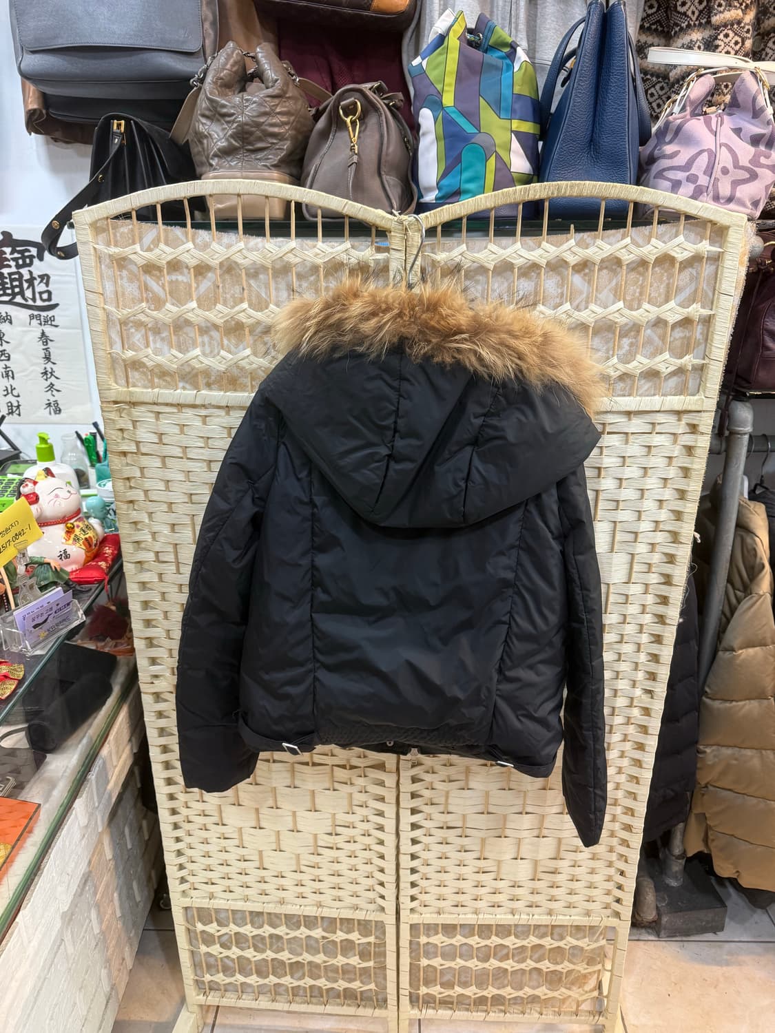 55-66 정품 구찌 빈티지 인터로킹 숏 패딩 팝니다 상품이미지8