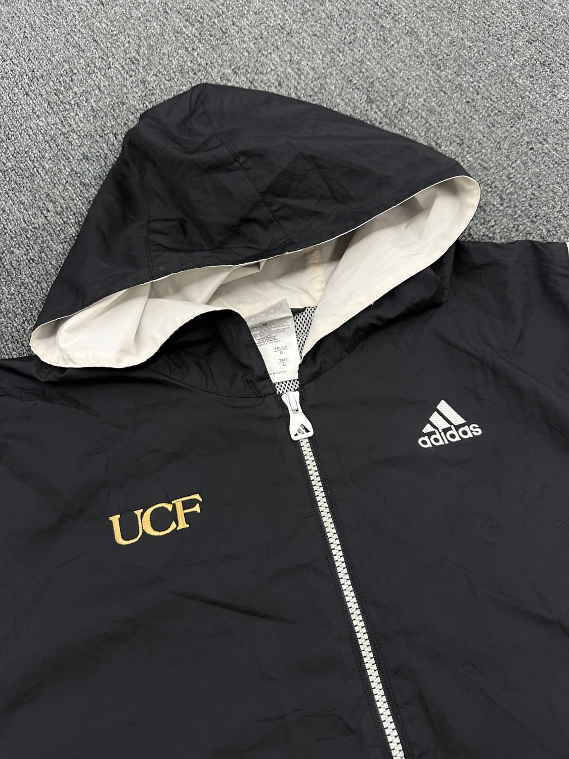 M) 아디다스 UCF 올드스쿨 스트릿 나일론 바람막이 웜업 자켓 상품이미지3