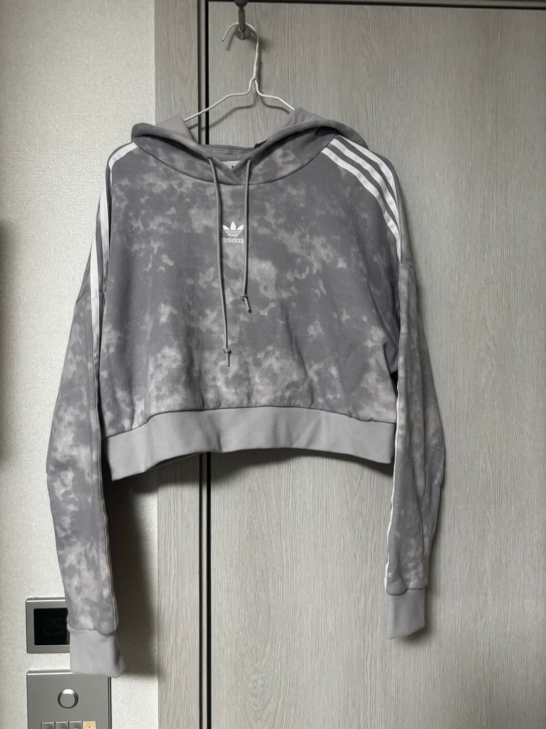 아디다스 여성  워싱 오리지널 크롭후드 상품이미지2