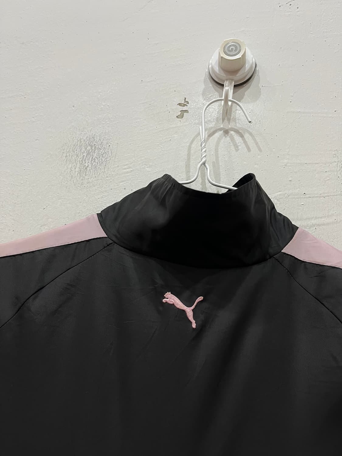 PUMA 퓨마 재팬 핑크로고 바람막이 자켓 상품이미지4