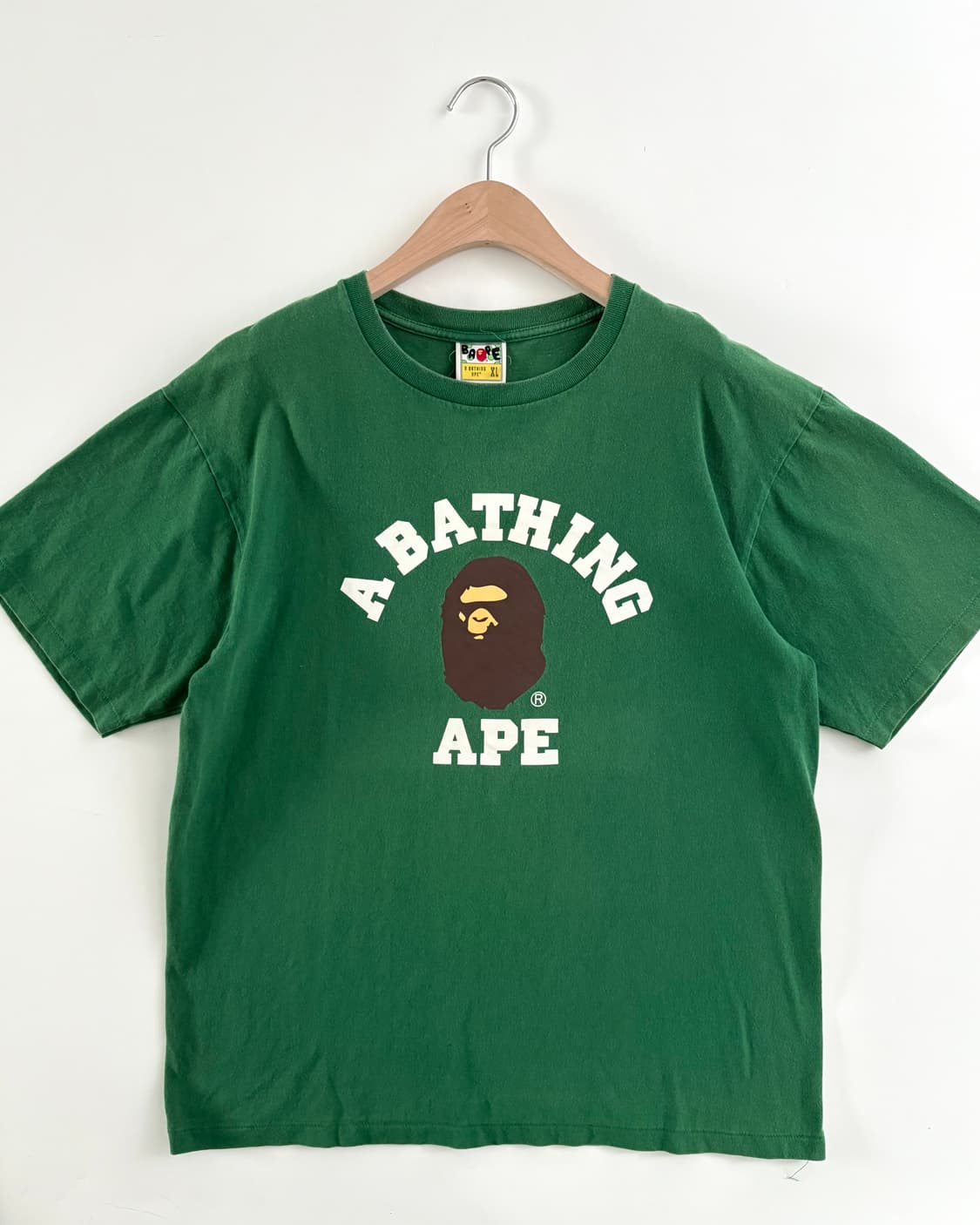 BAPE 베이프 컬리지 사루 그린컬러 티셔츠 상품이미지3