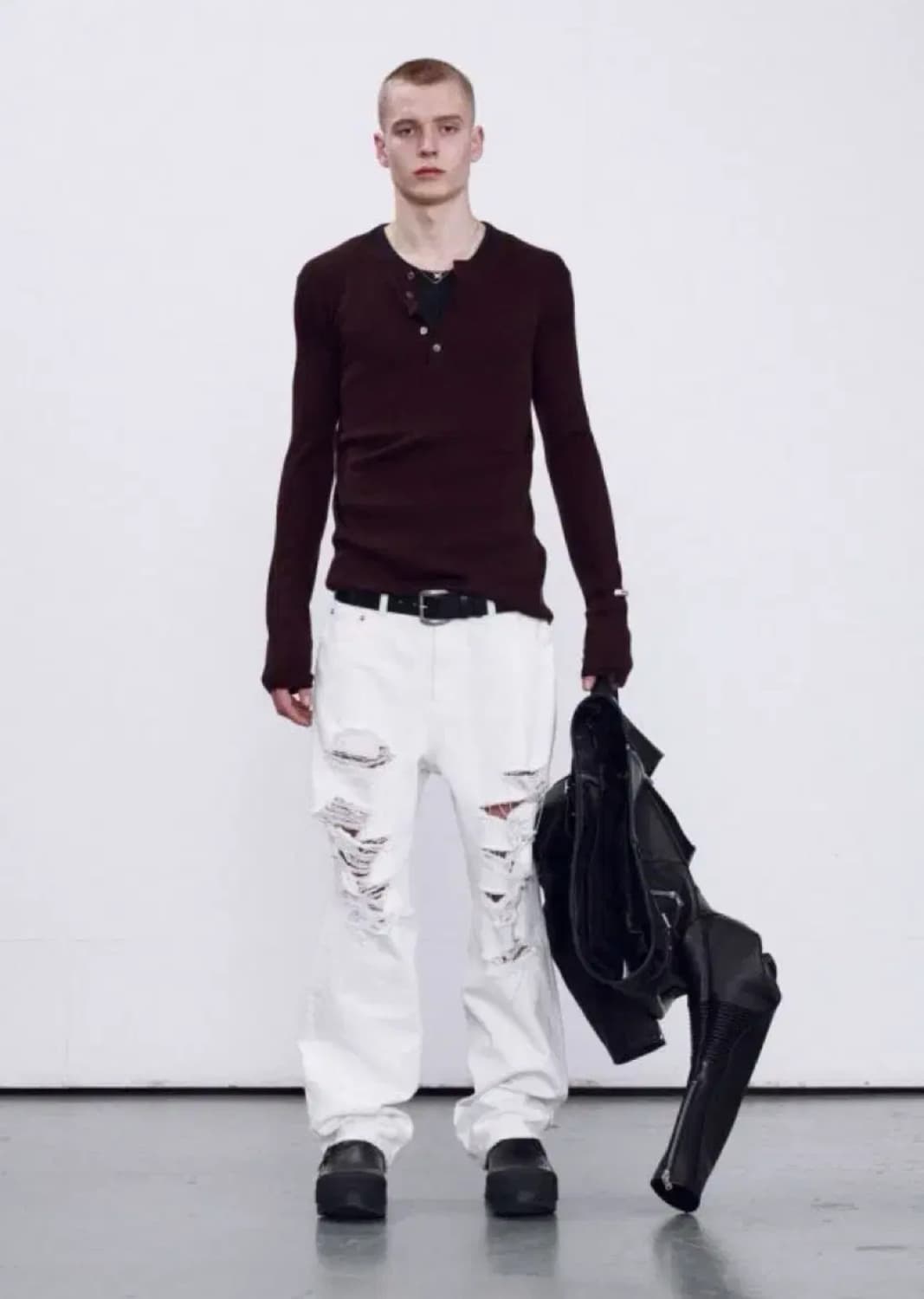 렉토 헨리넥 니트 브라운 L 팝니다 상품이미지3