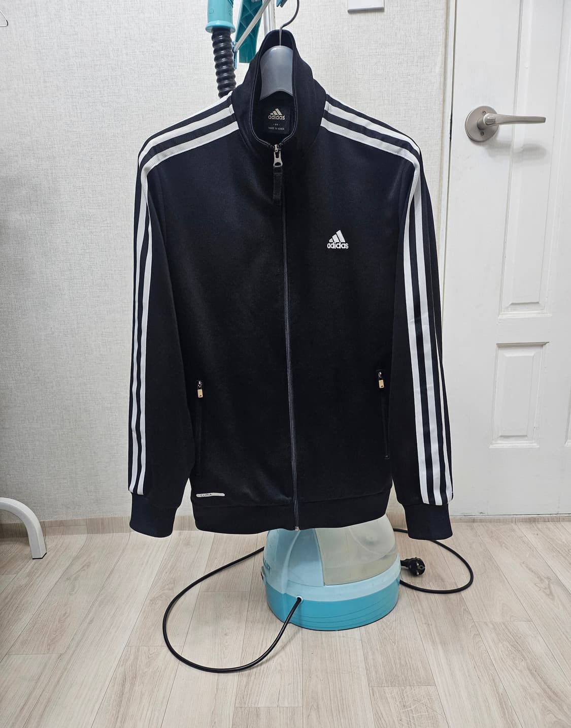 (95)M ☆초대장급☆ 아디다스 에센셜 [검흰] 트랙탑져지 상품이미지1