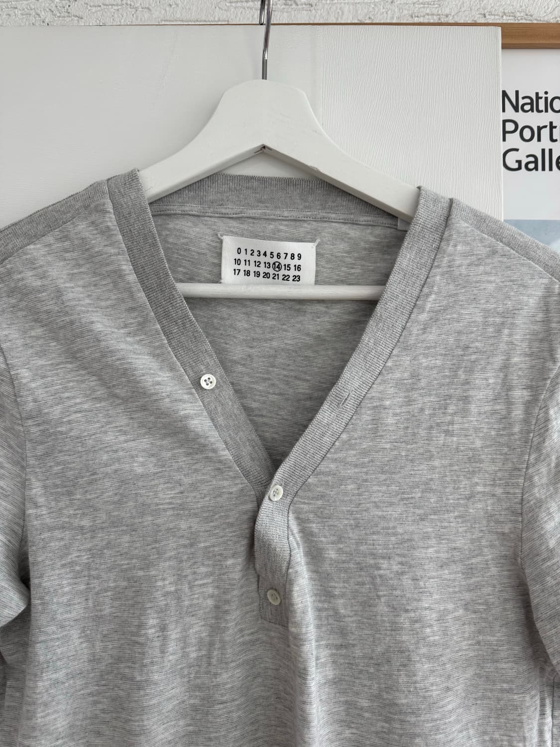 [Maison Margiela] [메종메르지엘라] 그레이 반팔 티셔츠 상품이미지2