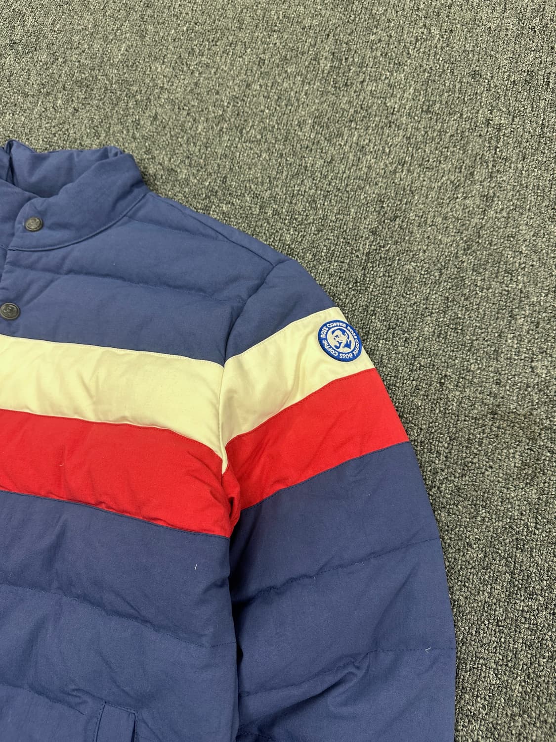 산토리 보스 후면 빅로고 패딩 자켓 상품이미지3