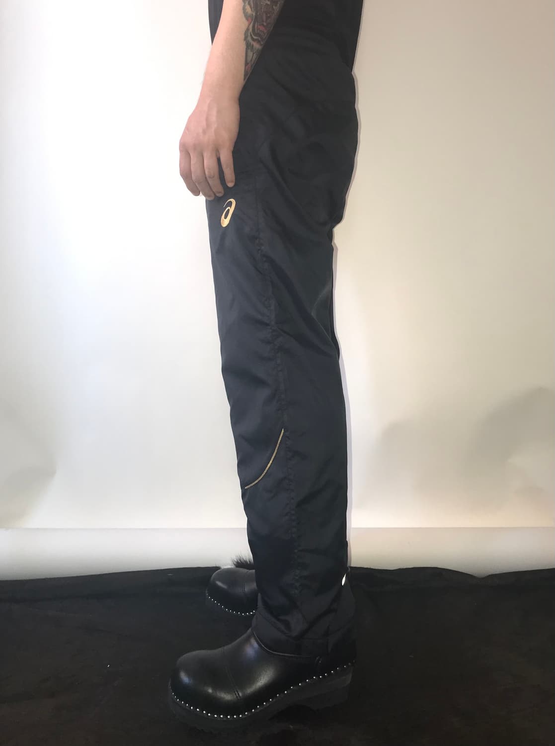(UNISEX) ASICS Nylon Track Pants 상품이미지6