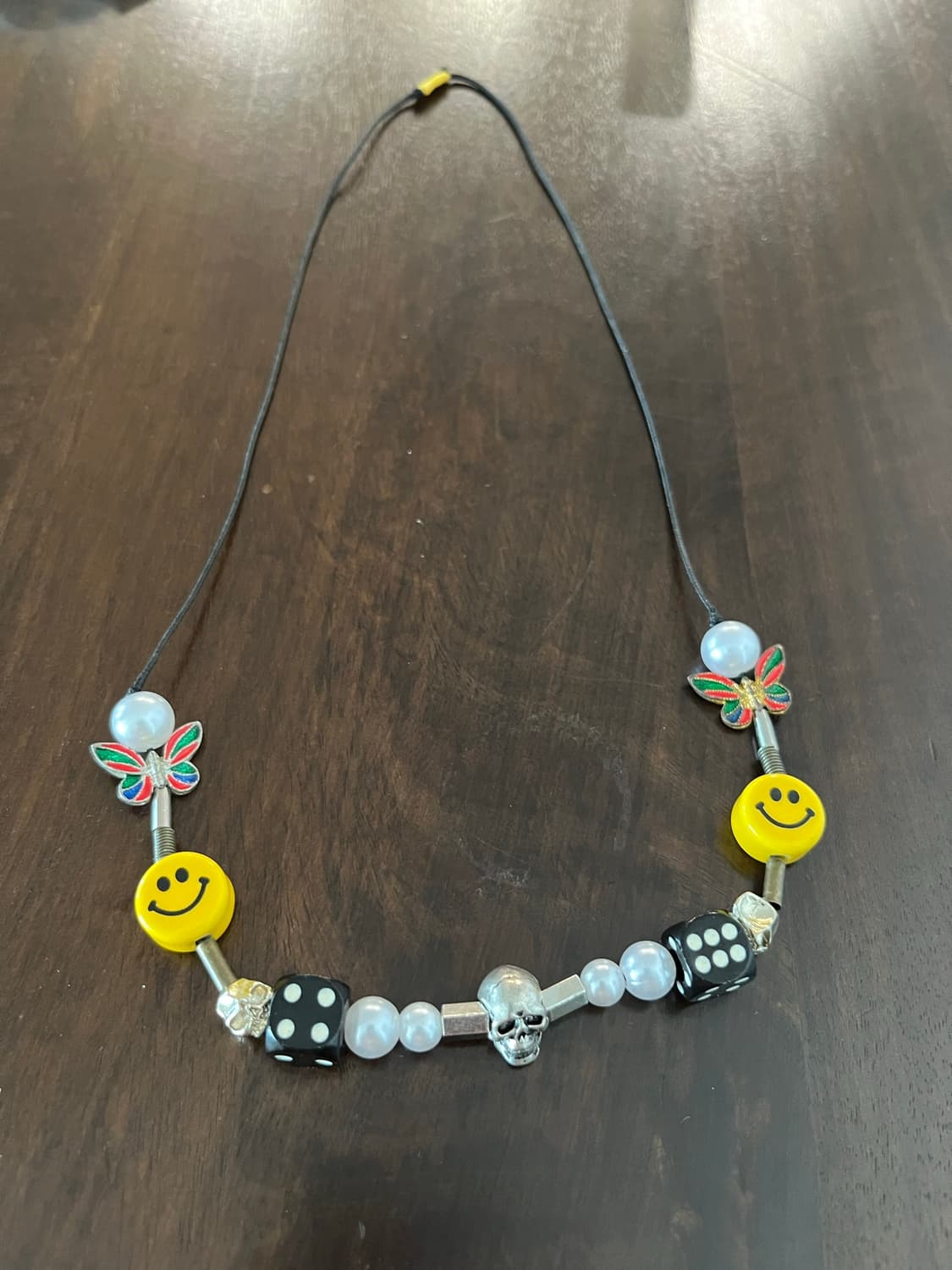 이베몹 Smiley Pearl Necklace (에이삽 라키 착용) 상품이미지1