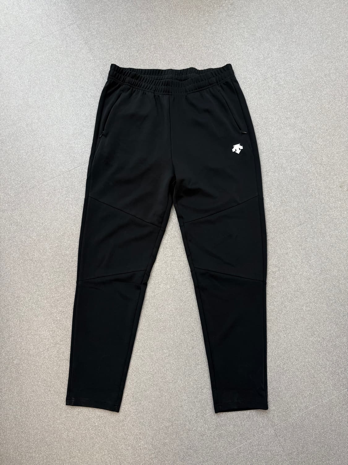 95사이즈 남성 데상트 트레이닝 바지  상품이미지1