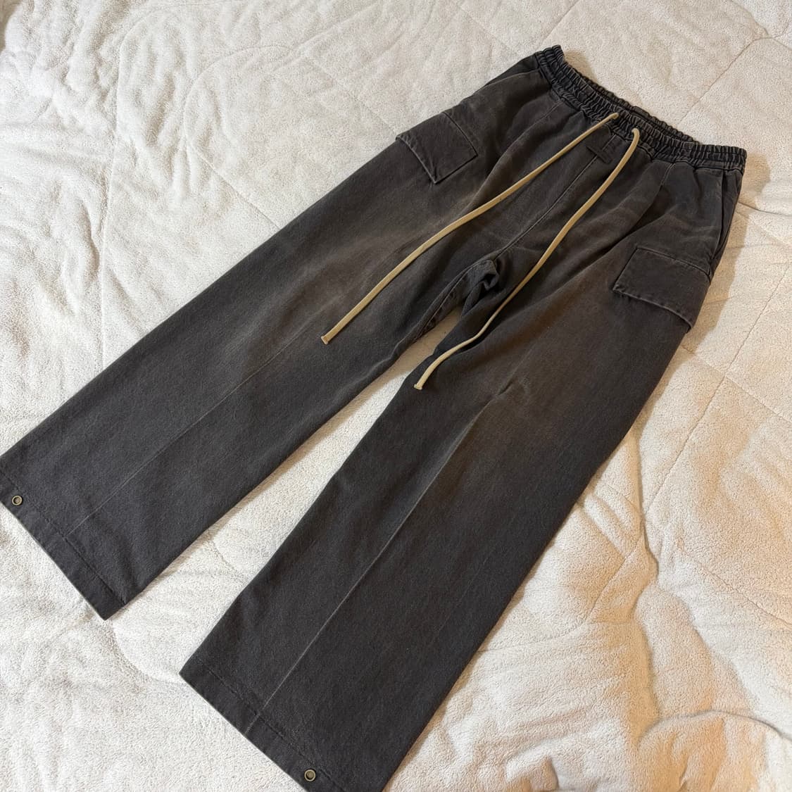 [M] 피어오브갓 8th 카고 팬츠 흑청 상품이미지1