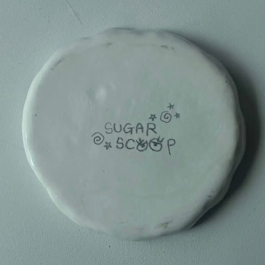 Sugascoop 슈가스쿱 키티 달팽이 스피럴 도자기 트레이 접시  상품이미지3