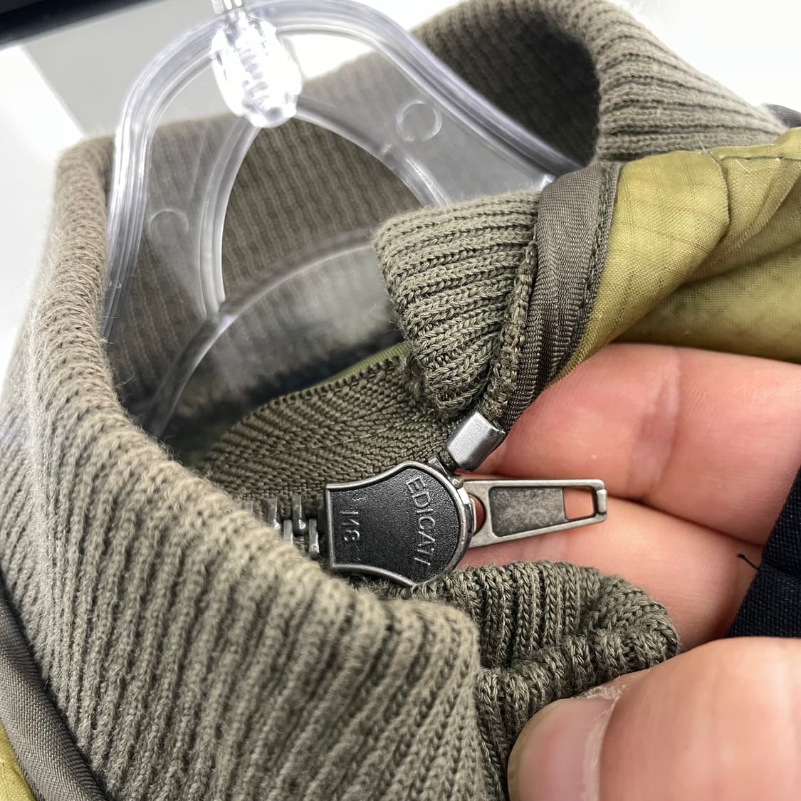 R13 알써틴 23FW M65 퀼팅 라이너 봄버 자켓 상품이미지10