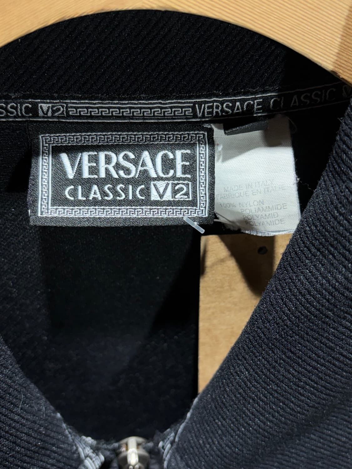 L VERSACE CLASSIC V2 퀼티드 써글로고 트랙탑 상품이미지5