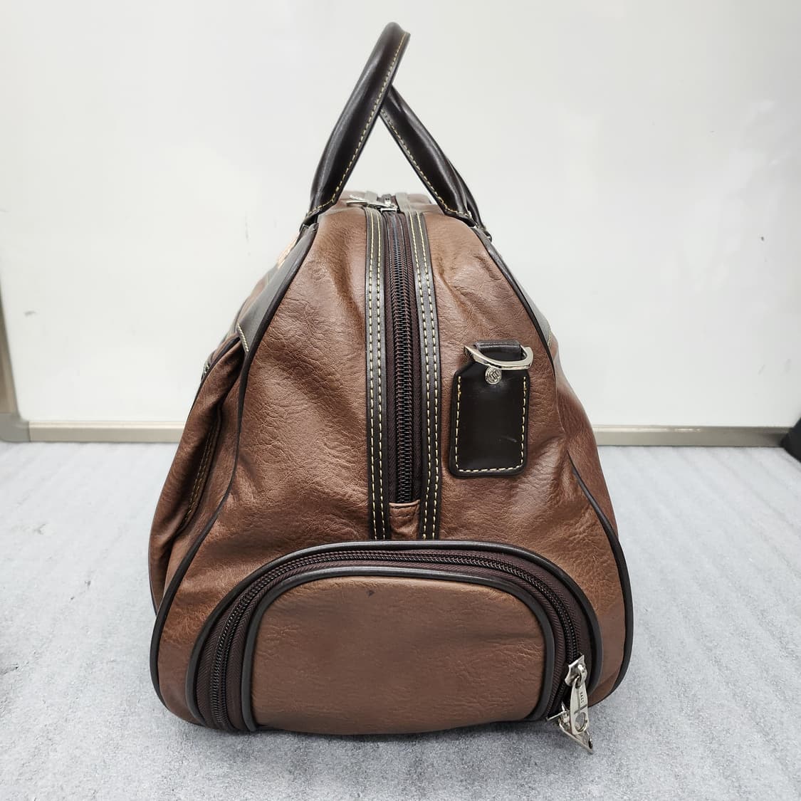 닥스 정품 골프 보스턴백 30x45x27cm. 상품이미지3