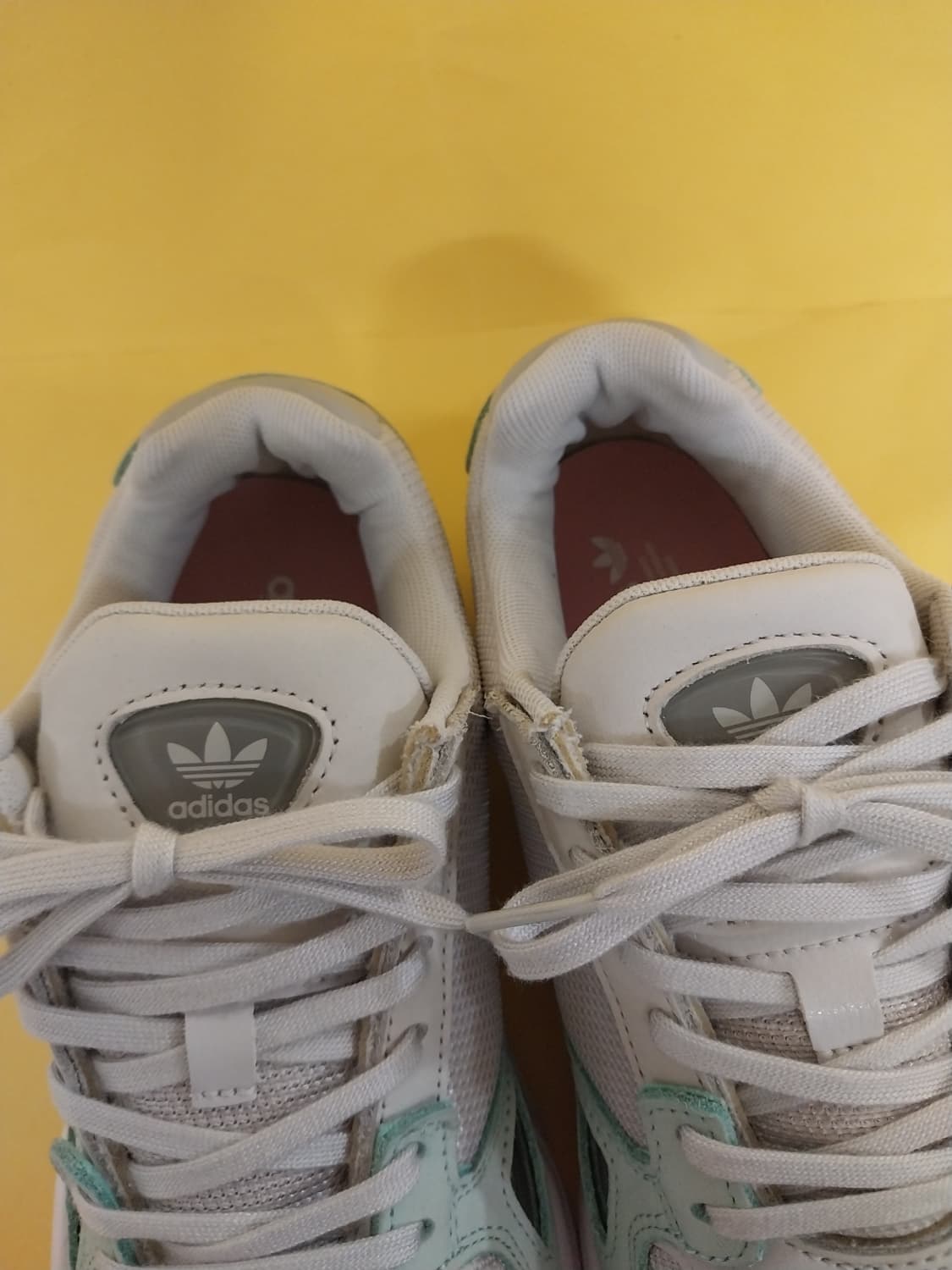 여성 아디다스 오리지널 팔콘 운동화 (240) 상품이미지5