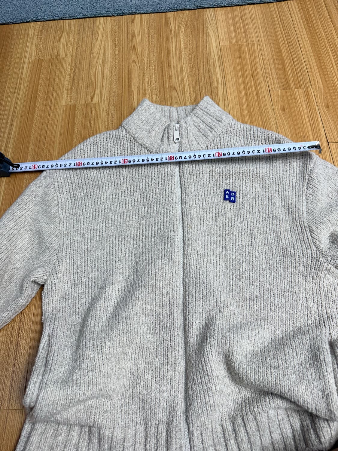 아더에러 시그니피컨트 집업 니트 M 상품이미지5