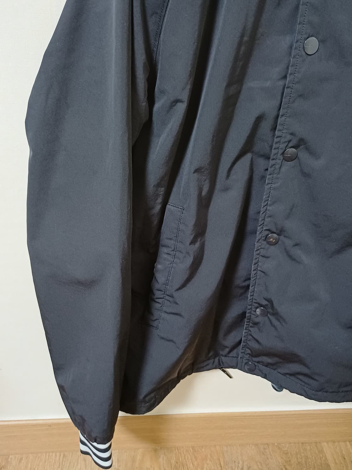 아디다스 엠브로이더드 코치 자켓 상품이미지4