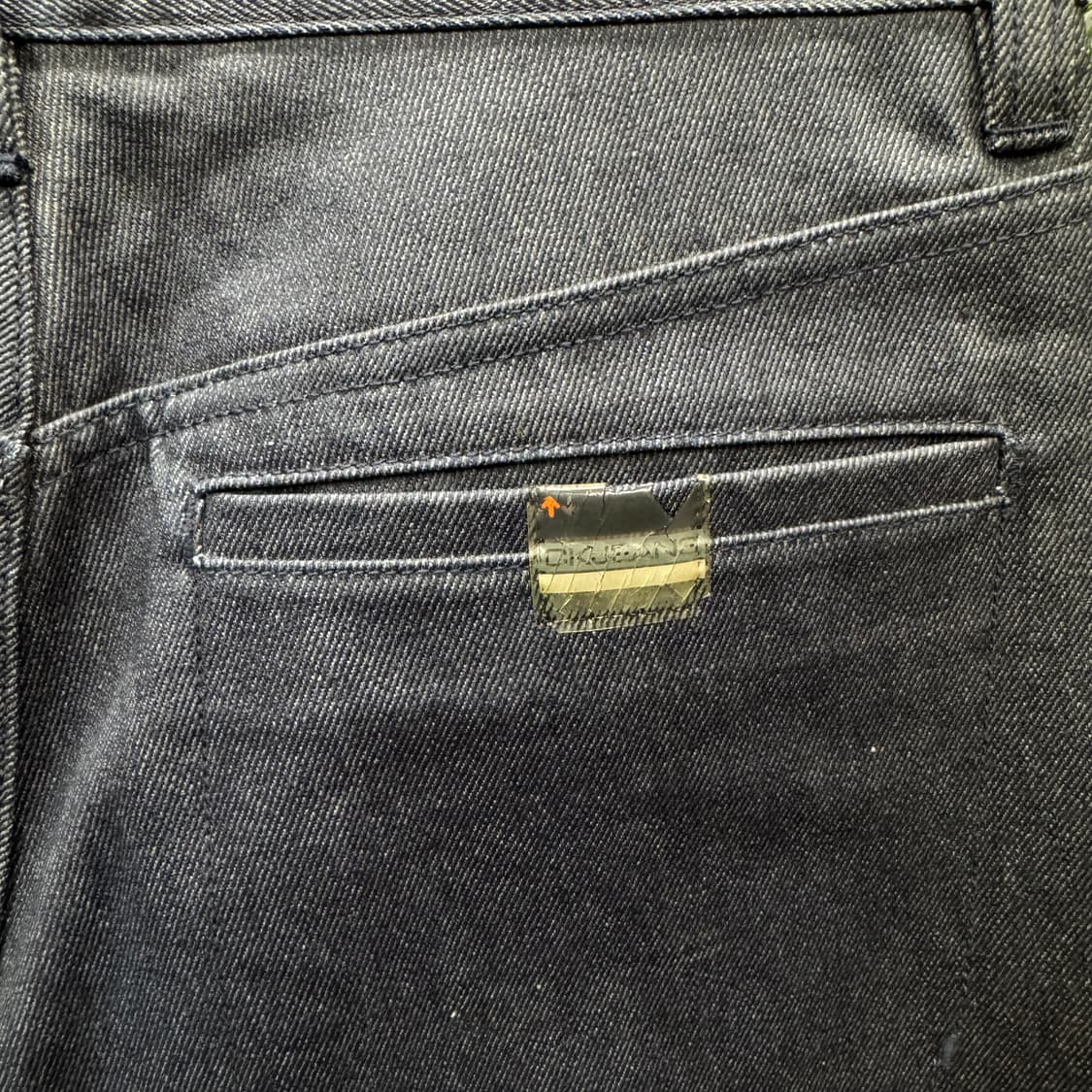 캘빈클라인 진스 워시드 데님 팬츠 후면 니 패널 포인트 그레이청 상품이미지7