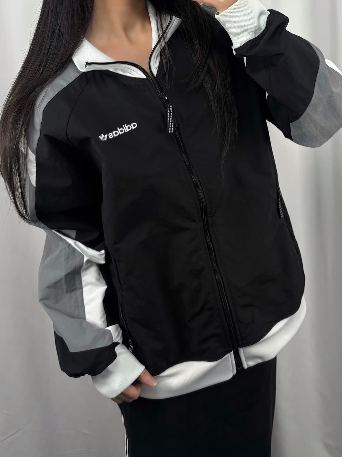 아디다스 EQT 배색 바람막이 자켓 상품이미지2