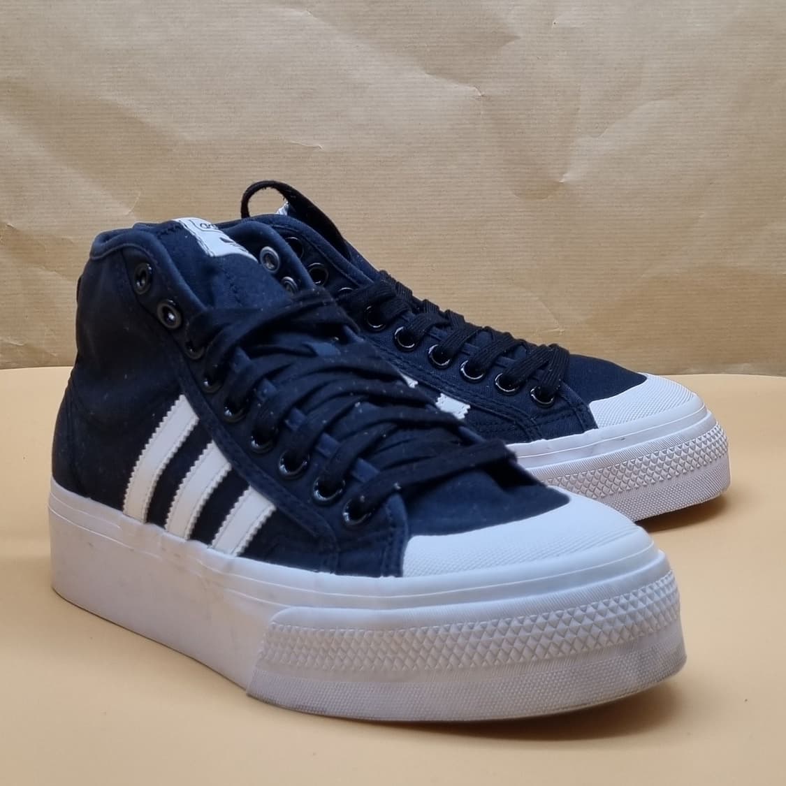 아디다스 니짜 플랫폼 미드250. 상품이미지1