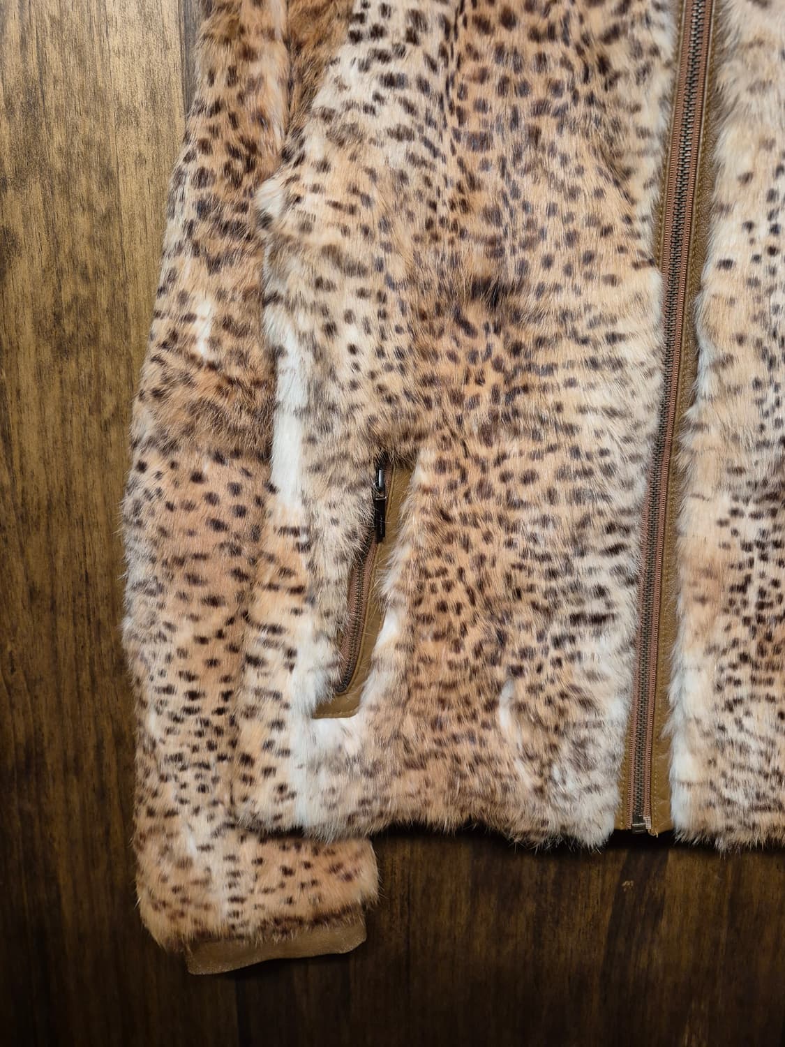 BAMBI PATTERN RABBIT FUR JACKET 상품이미지4