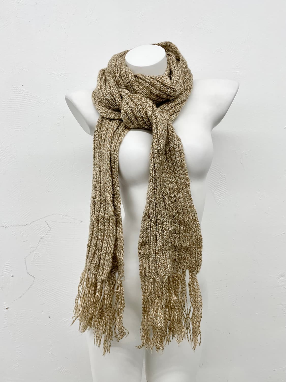 모리 브라운 짜임 수술 머플러 상품이미지1