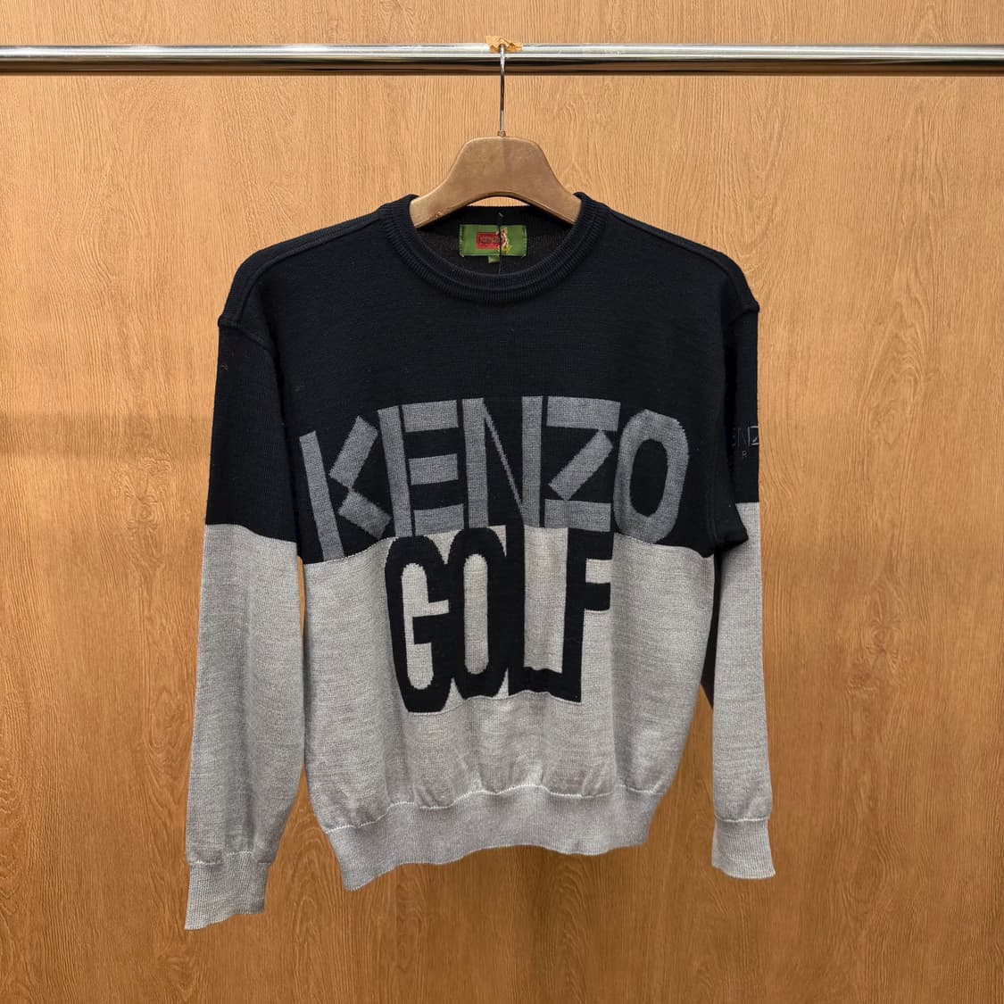 겐조 골프 라운드넥 긴팔 울 니트 빅 로고 컬러 블록 디테일 그레이 블랙 상품이미지2