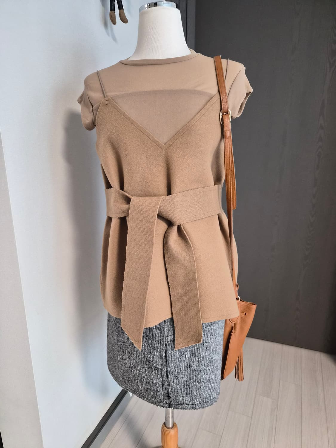 (새상품) 카멜색 울 뷔스티에 탑 상품이미지2