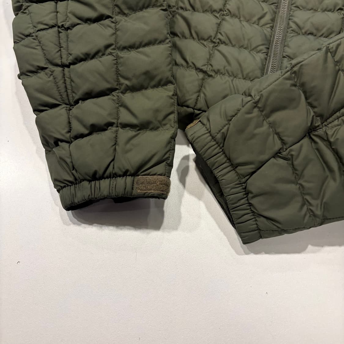 [XL] 노스페이스 티볼 테크 경량 패딩 자켓 카키색 C990 상품이미지6