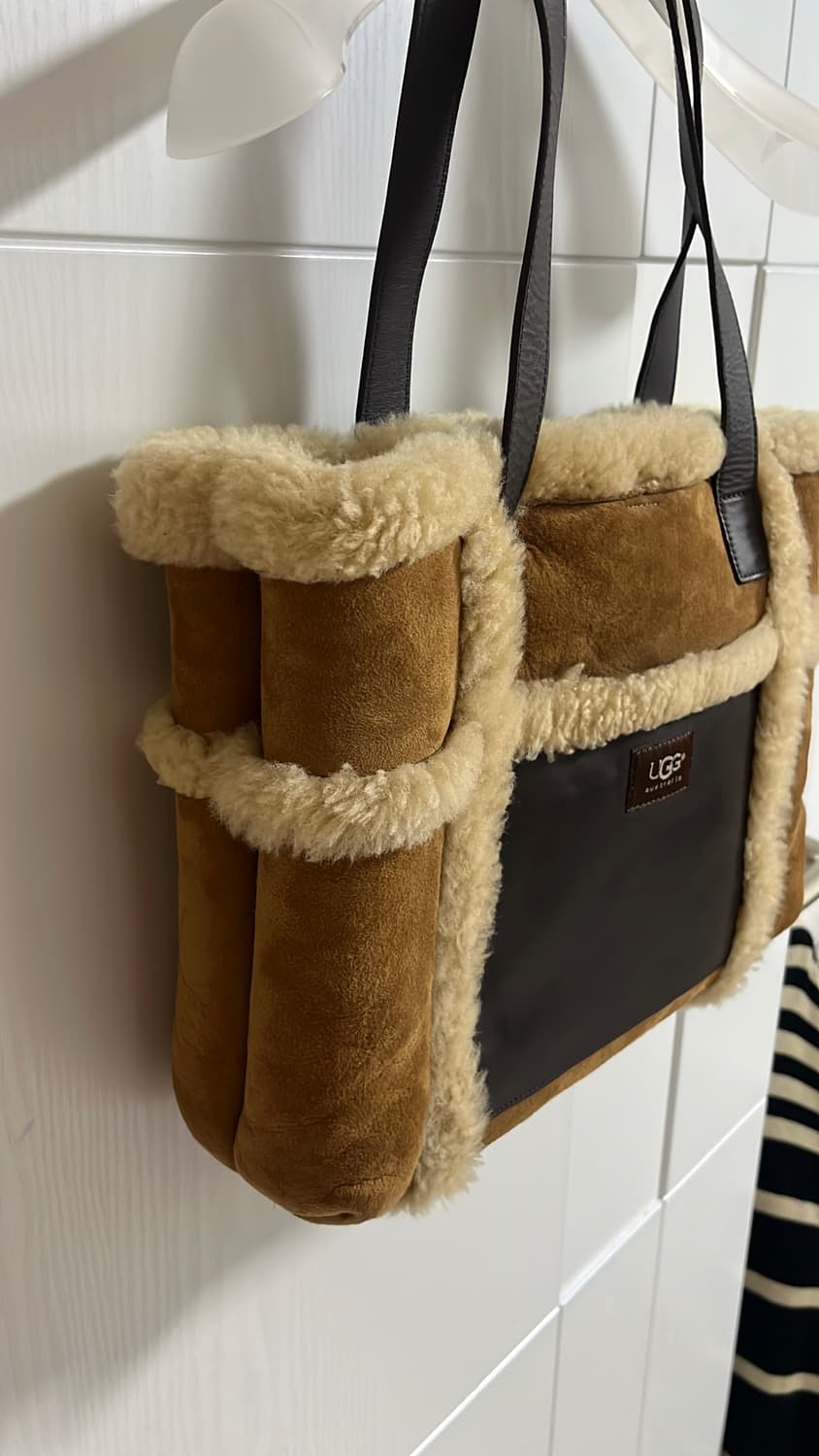 어그 숄더백 정품  상품이미지2