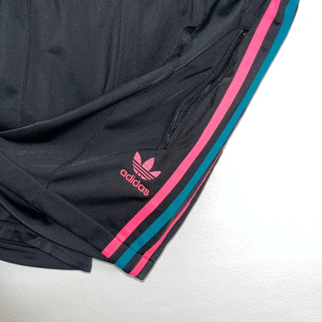 Adidas black Firebird short track pants 상품이미지4