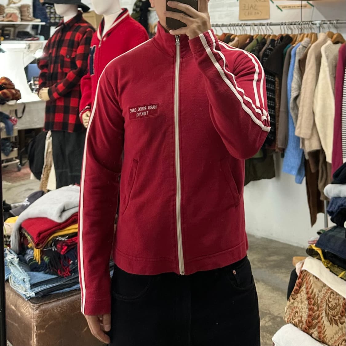 (착용컷) Hard Rock CAFE 트랙 자켓 (남성용 95) 상품이미지2