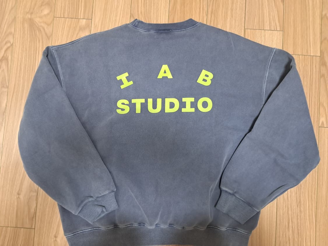 아이앱 스튜디오 피그먼트 스웻 맨투맨 황금M사이즈 상품이미지2