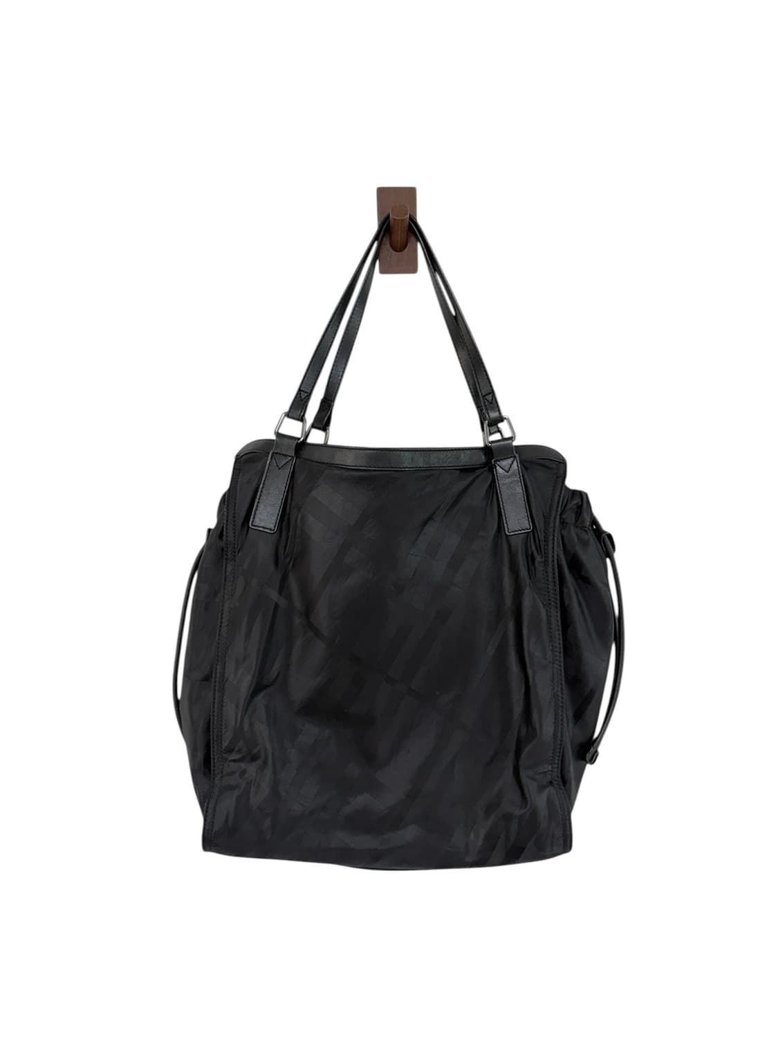 버버리 나일론 백 블랙 상품이미지3