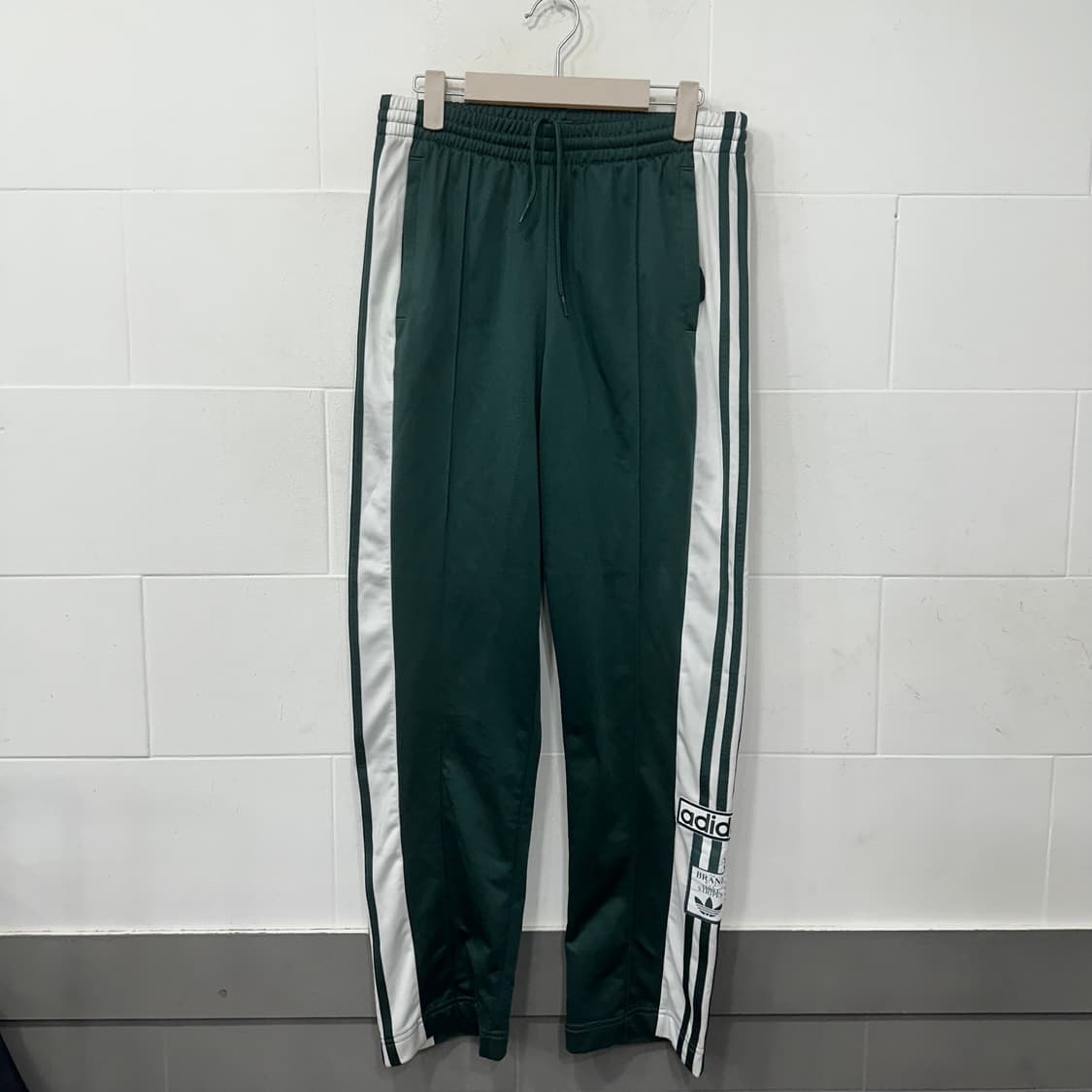 아디다스 사이드라인 버튼 트랙팬츠 상품이미지1