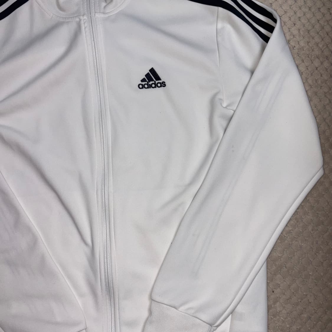 아디다스 3S 레귤러 핏 더블 니트  (크림 최근거래가 390,000 상품이미지6