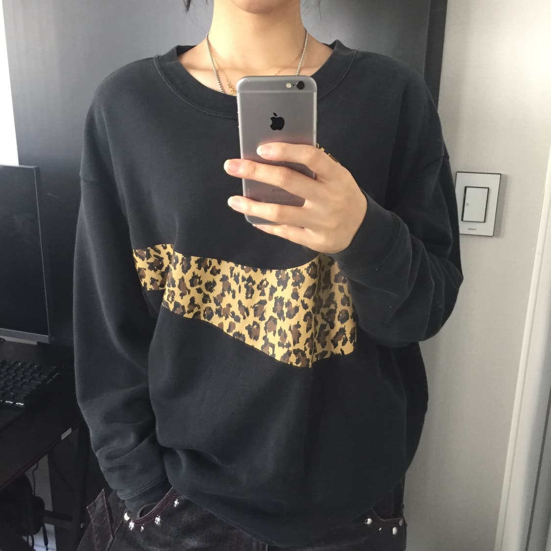 Nike 레오파드 심플 맨투맨 티셔츠 상품이미지1