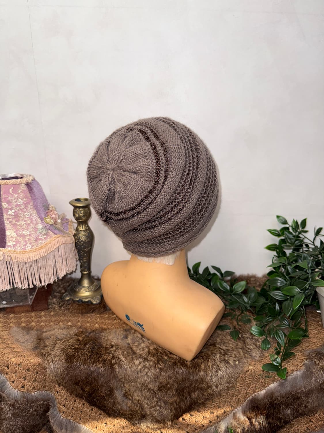 Brown flower corsage wrinkle knit beanie 상품이미지2