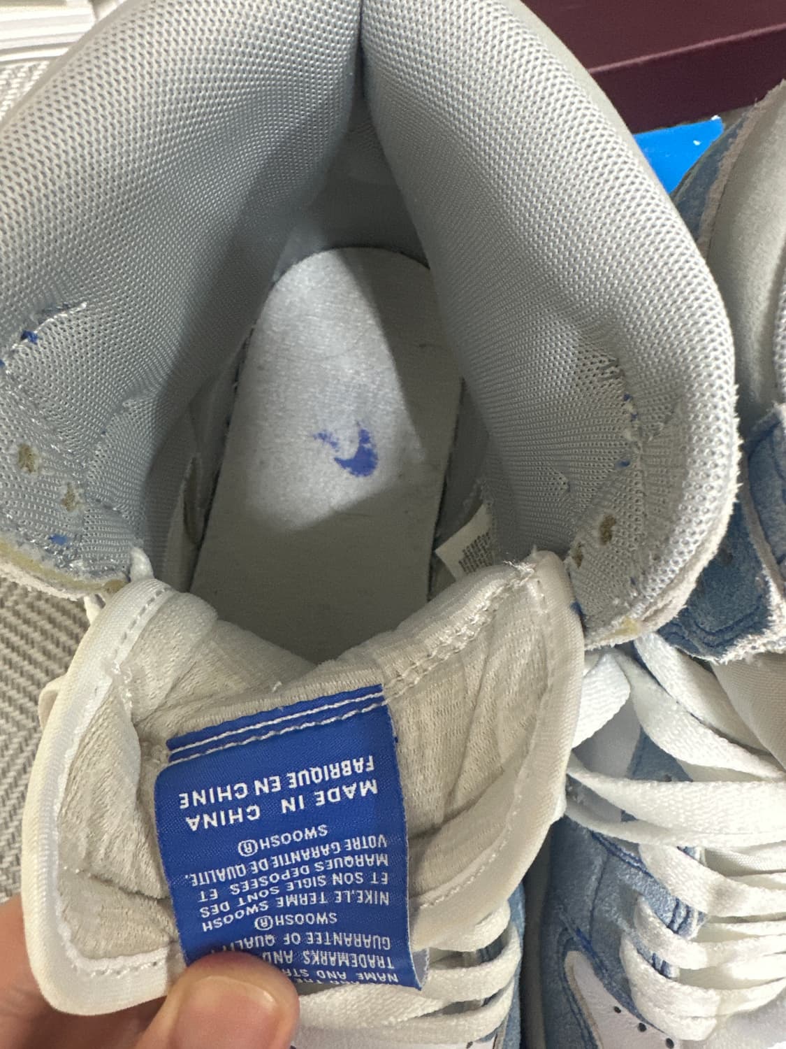 나이키 조던1 하이 하이퍼로얄 275 판매합니다 상품이미지8