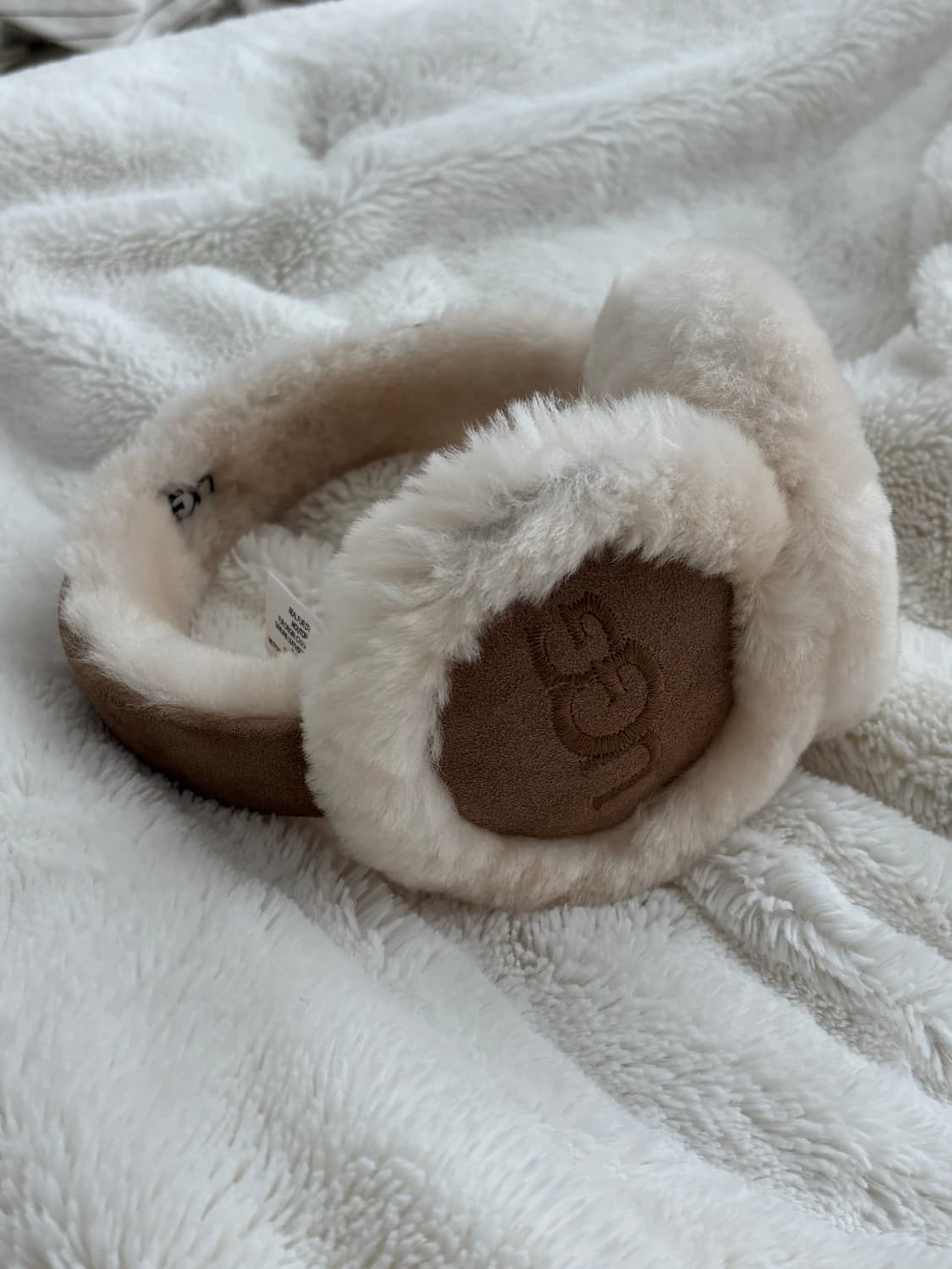 정품)어그 귀마개 이어머프 팝니다 상품이미지1