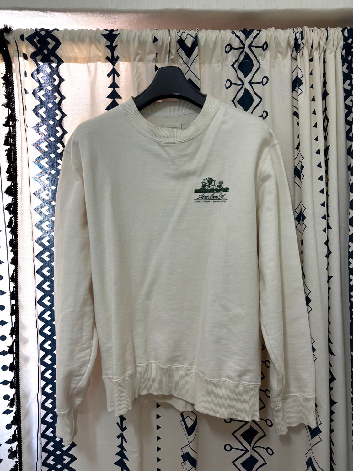 에임레온도르 / 유니스피어 크루넥 스웨트셔츠 상품이미지3