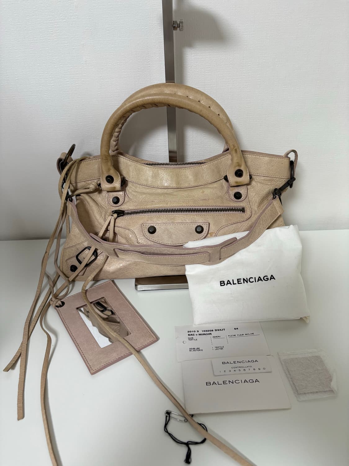 발렌시아가 퍼스트 모터백 베이지 상품이미지8