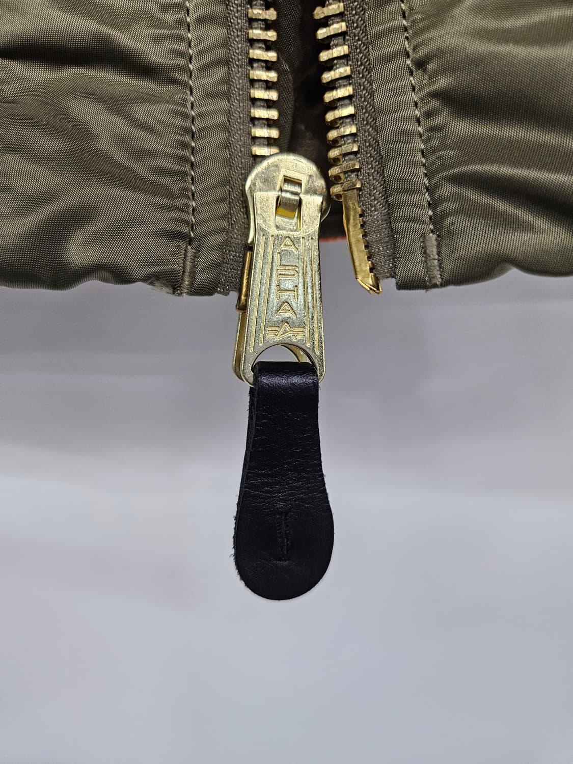 알파인더스트리 MA-1 항공점퍼 M사이즈 상품이미지4