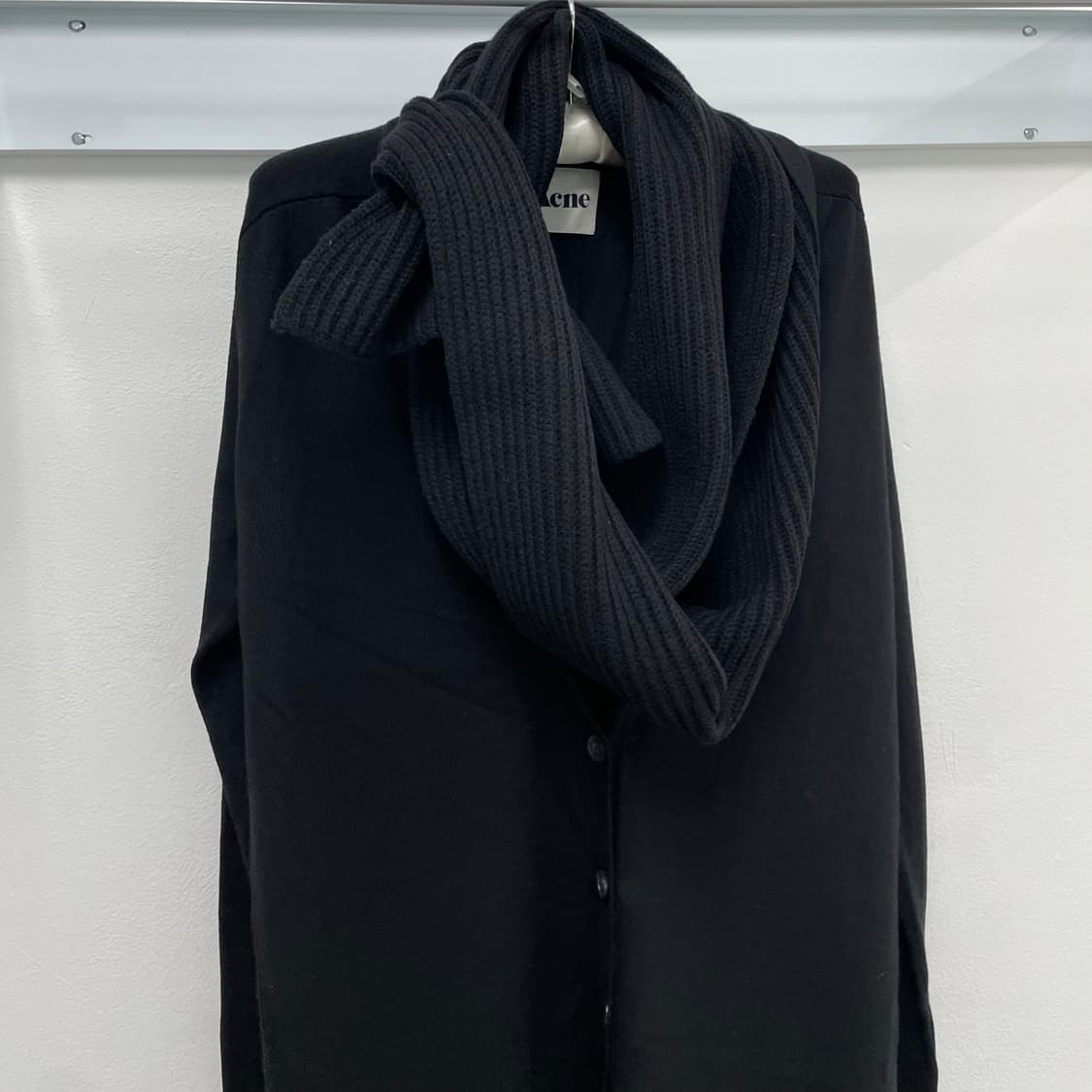 아크네 양모 롱 가디건 상품이미지2