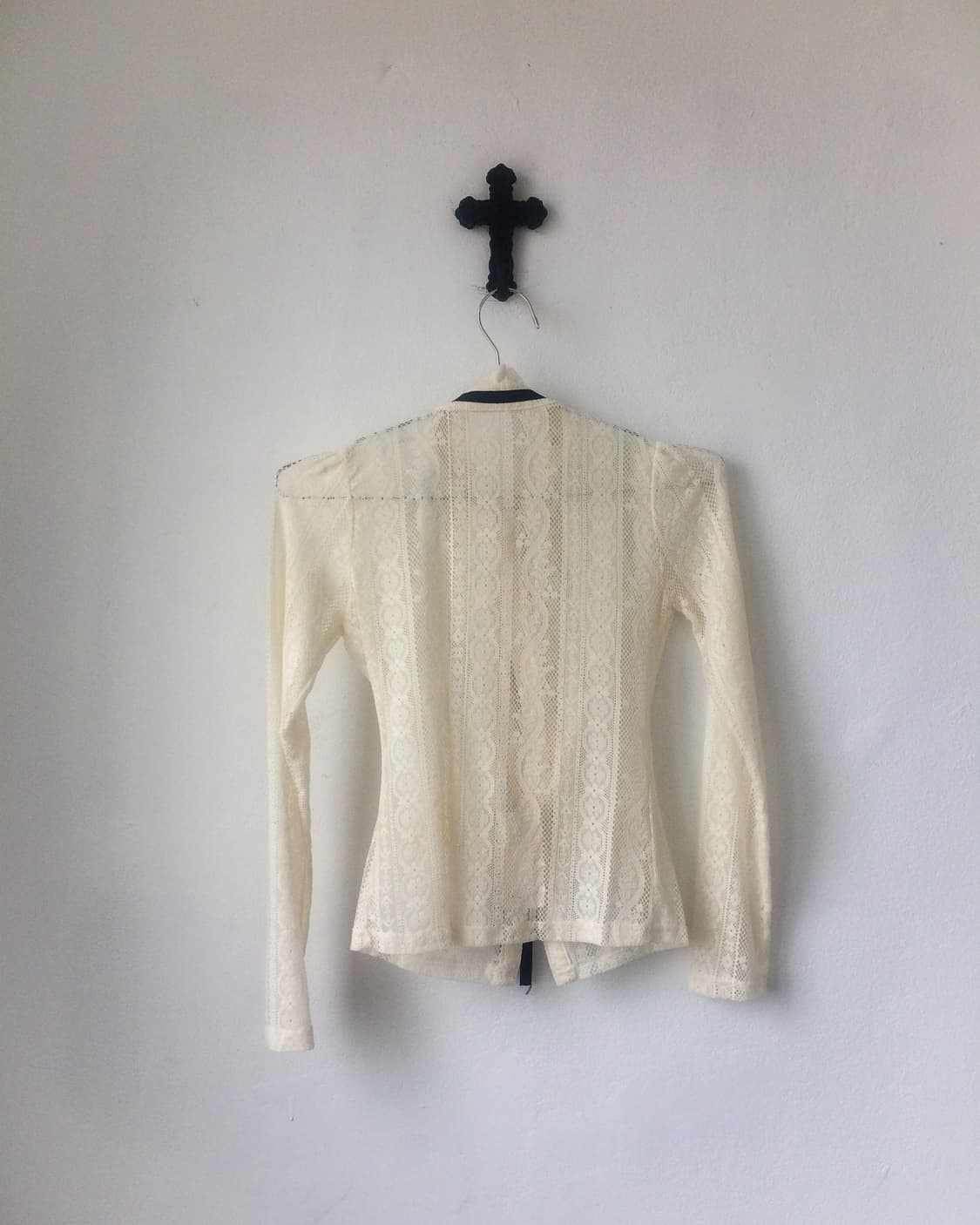 Ruffle point pattern high neck blouse 상품이미지4