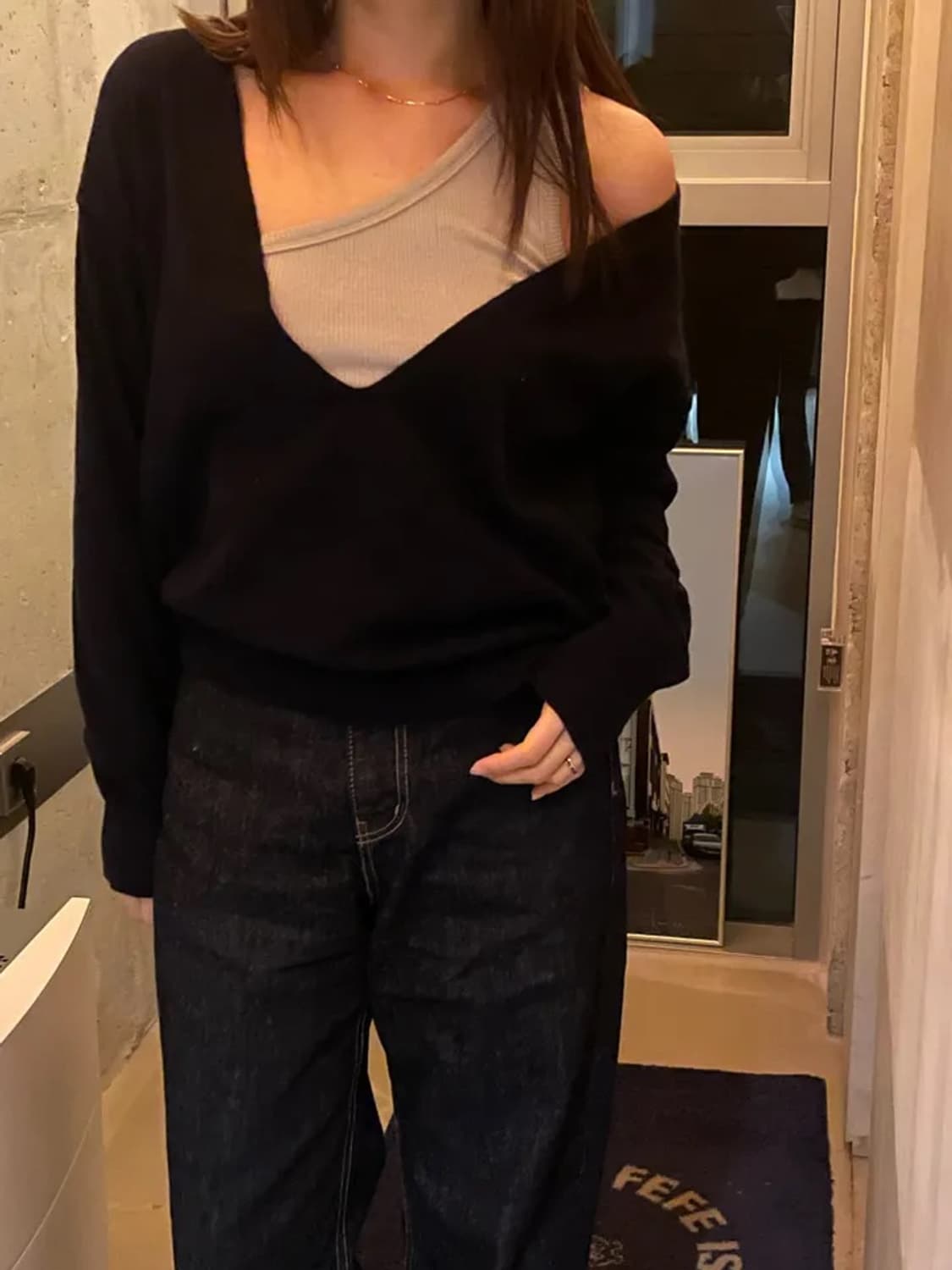 네이비 딥브이넥니트 새상품 상품이미지9