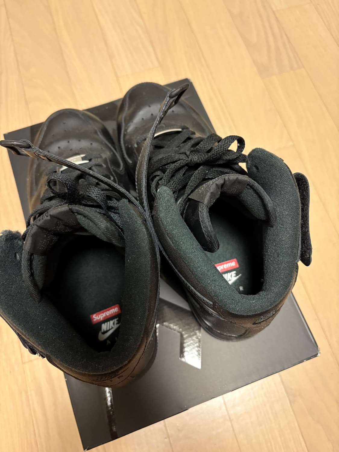 나이키 슈프림 에어포스 미들 블랙 260 상품이미지4